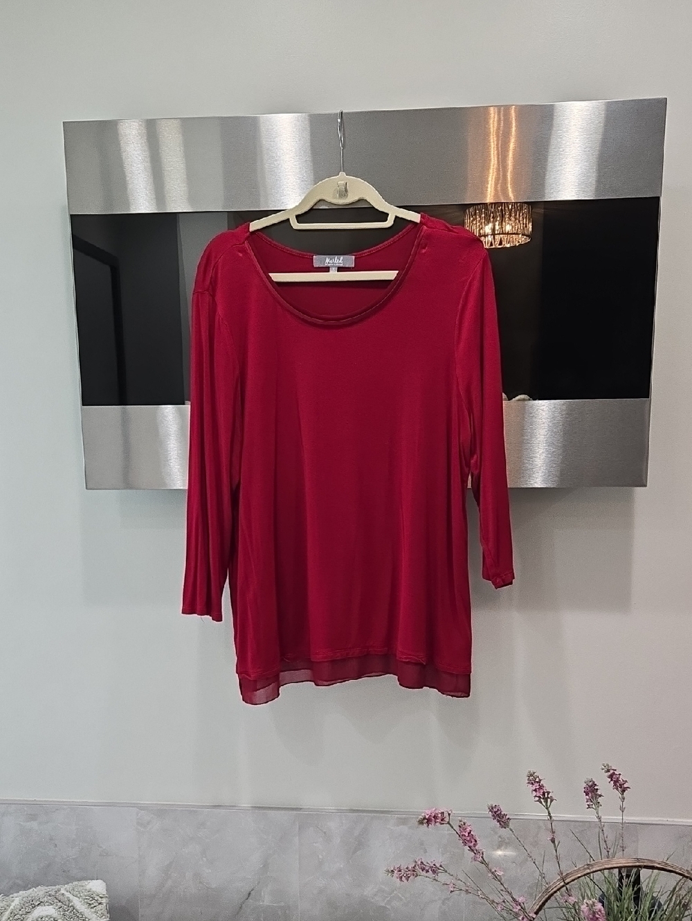 Marled Deep Red Long-Sleeve Layered Hem Top